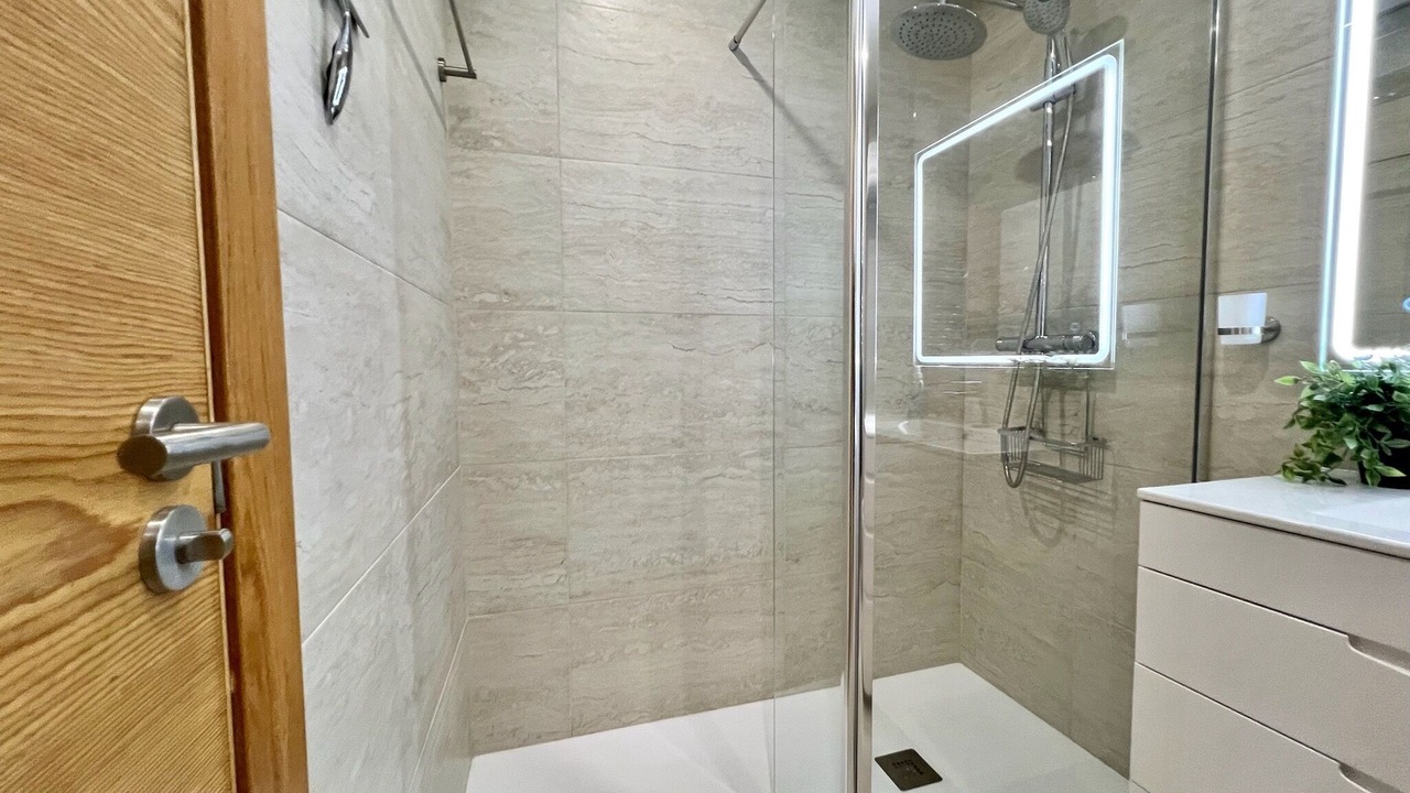 Photo of Bathroom in Jeronimo y Avileses y Balsicas de Arriba