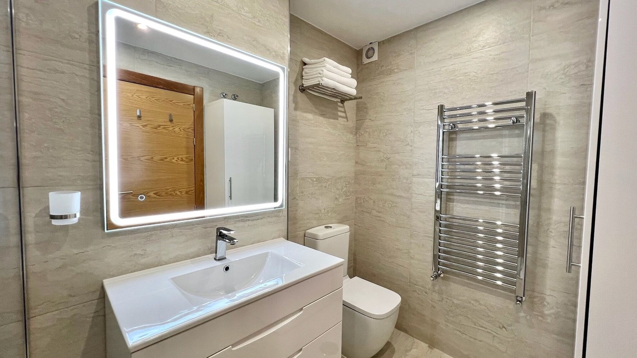 Photo of Bathroom in Jeronimo y Avileses y Balsicas de Arriba