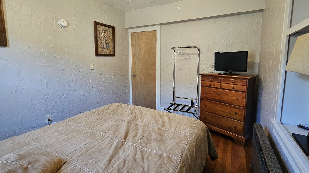 Photo of Bedroom in Confluence