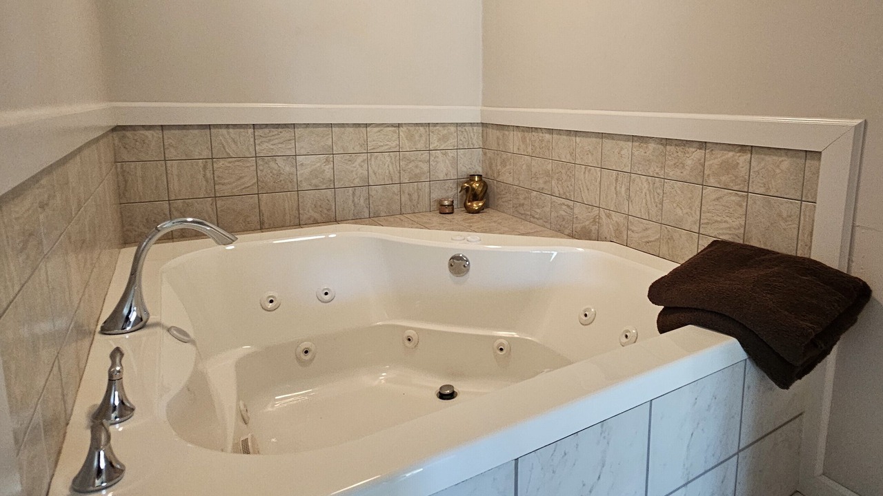 Photo of Bathroom in Confluence