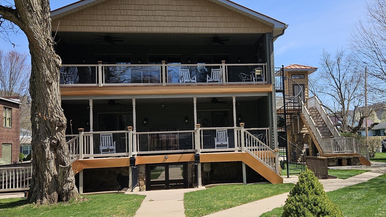 Photo of Others in Confluence