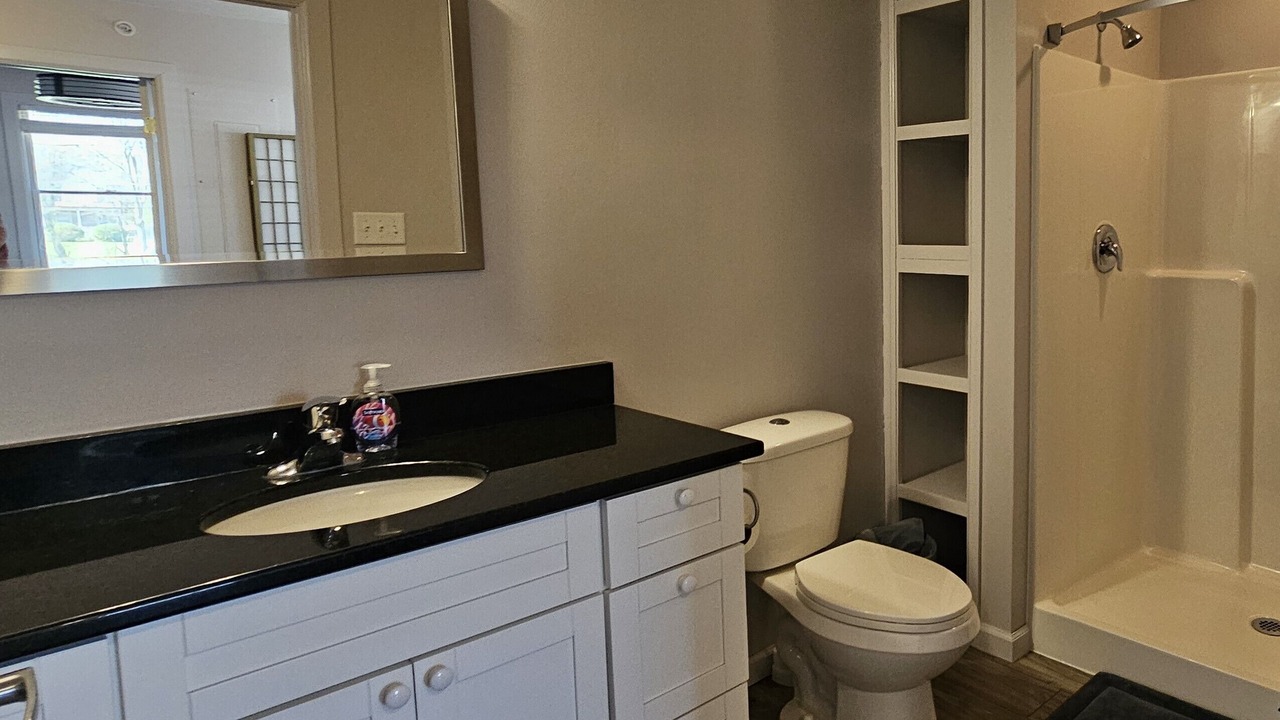 Photo of Bathroom in Confluence
