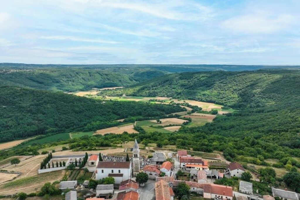 Photo of Outdoor in Kringa