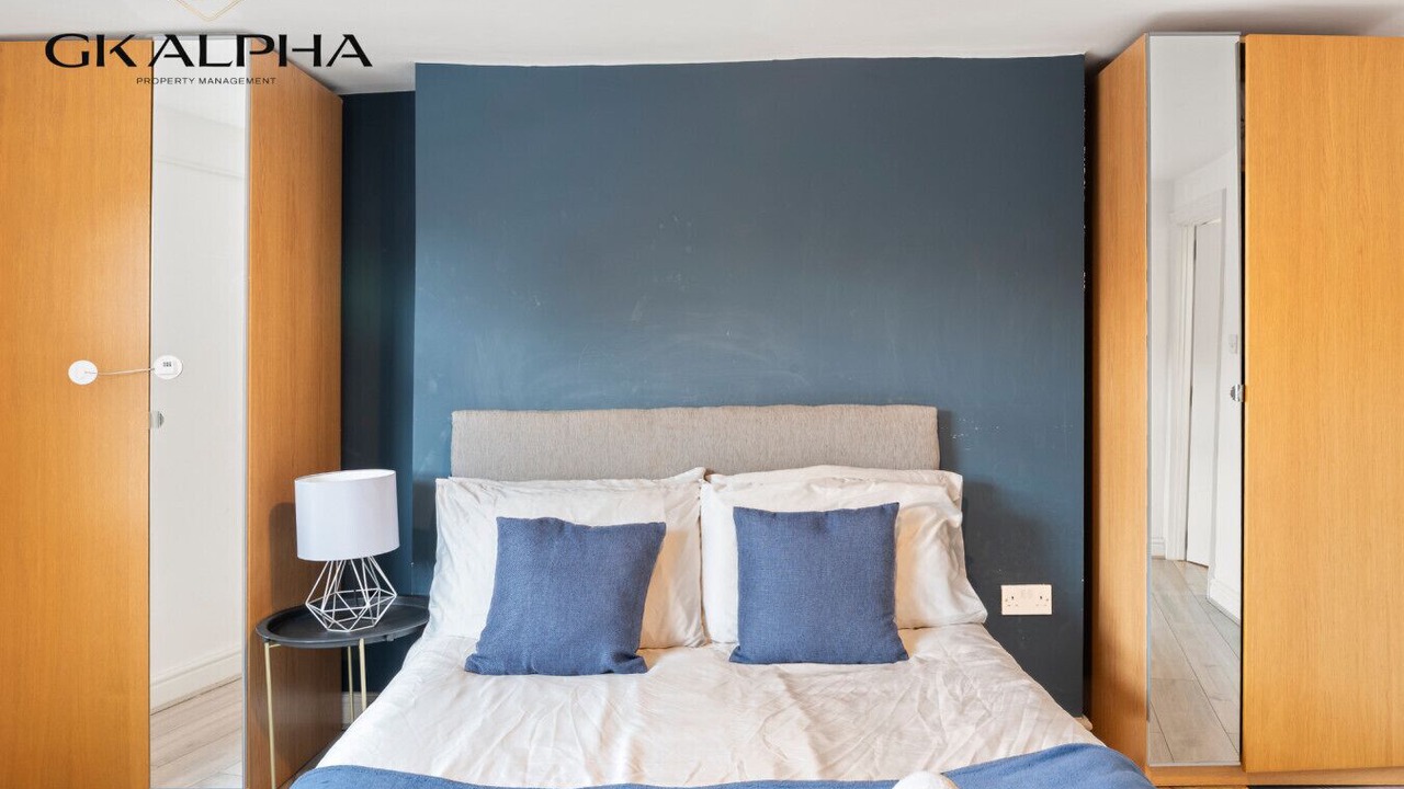 Photo of Bedroom in Reading City Centre