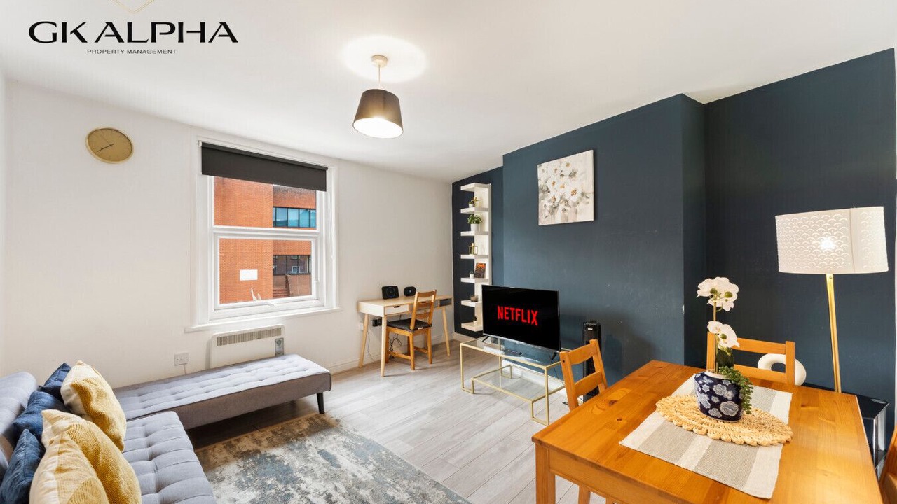 Photo of Livingroom in Reading City Centre