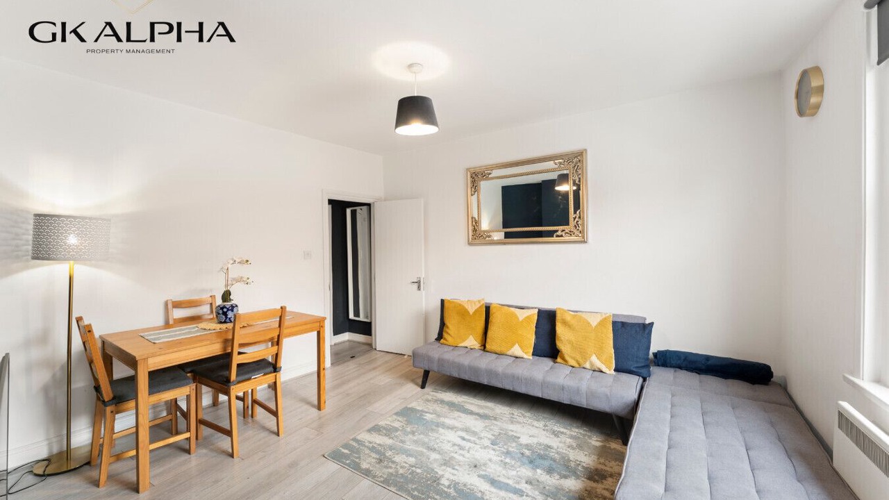 Photo of Livingroom in Reading City Centre