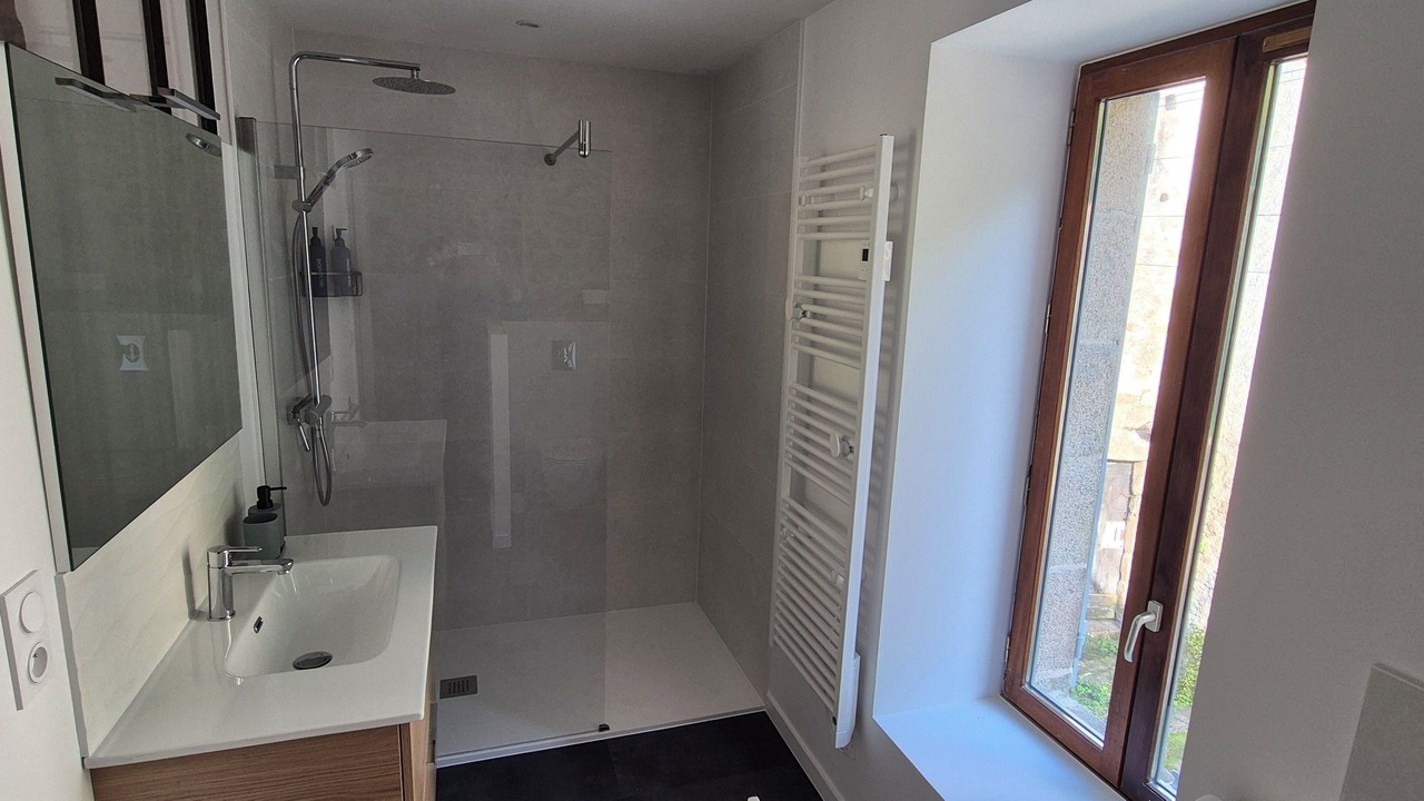 Photo of Bathroom in Mortagne-sur-Sevre