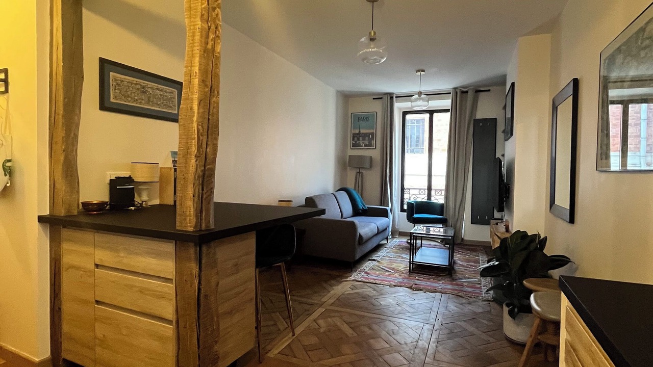 Photo of Livingroom in Quartier de la Salpetriere