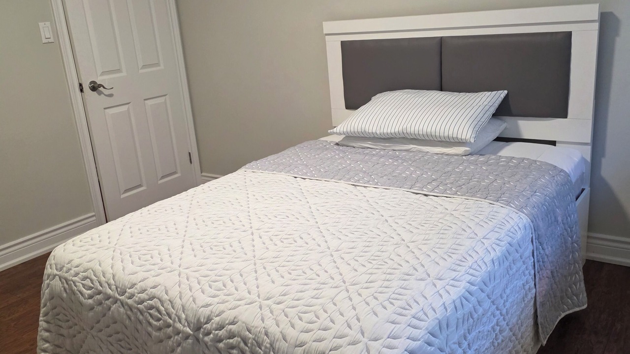 Photo of Bedroom in Alderwood