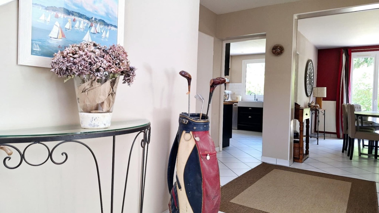 Photo of Others in Bruz