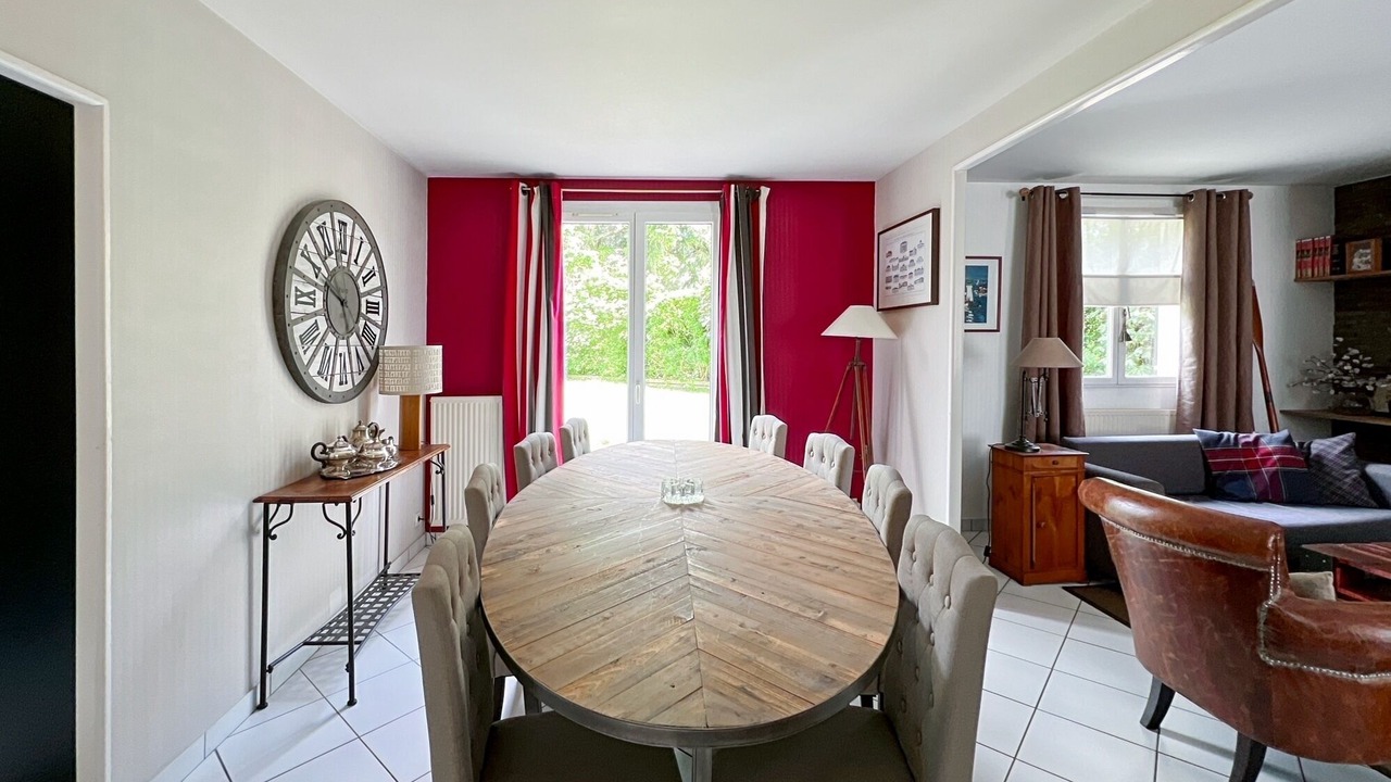 Photo of Others in Bruz