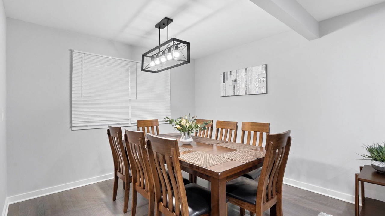 Photo of Others in Lombard