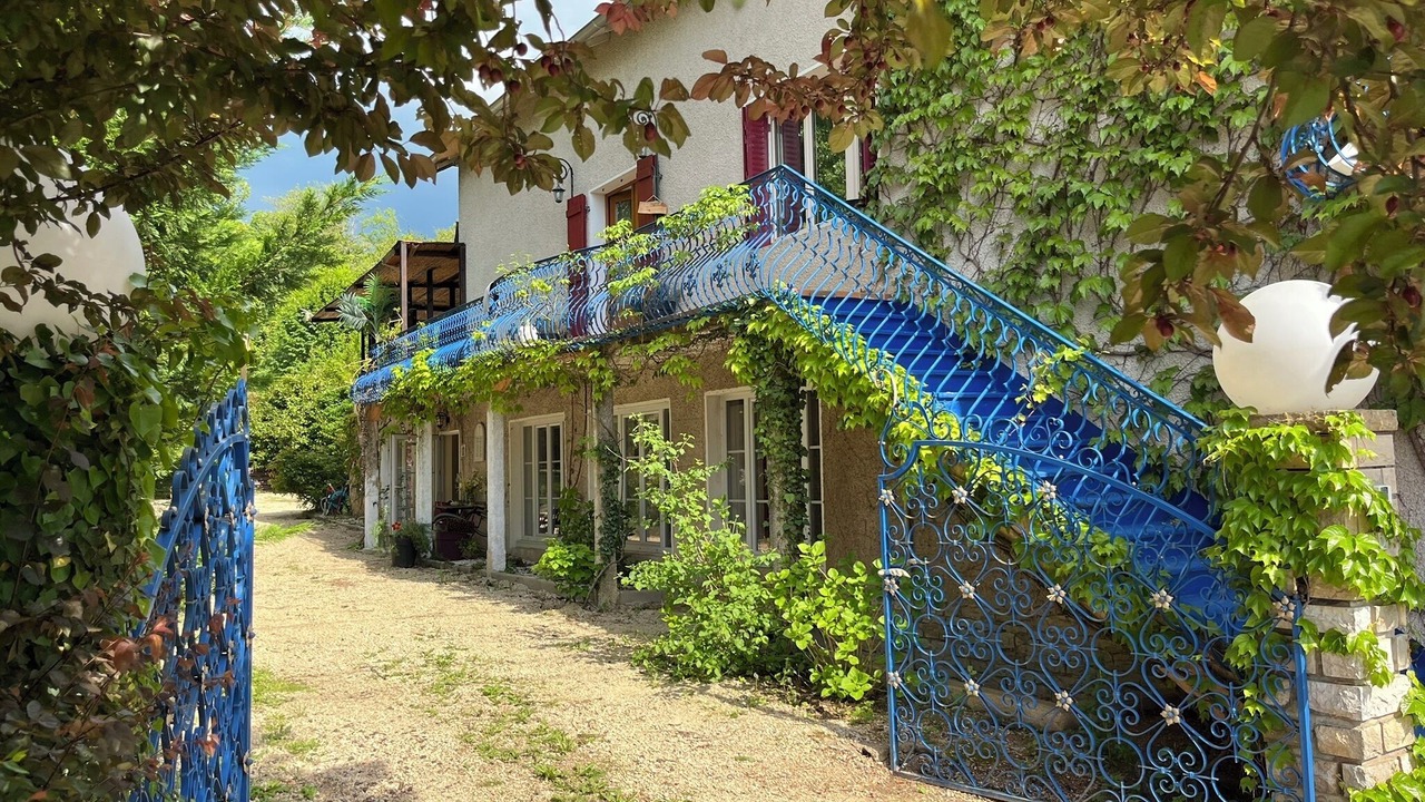 Photo of Outdoor in Malay