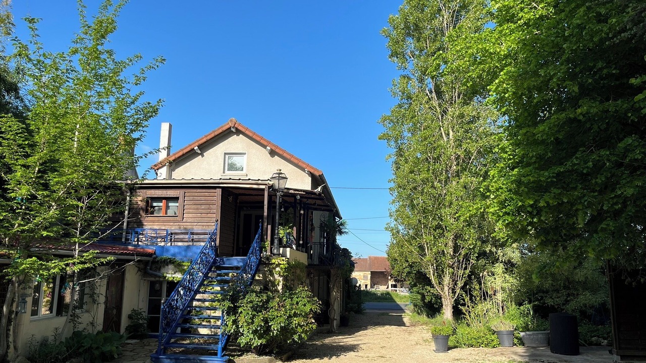 Photo of Outdoor in Malay