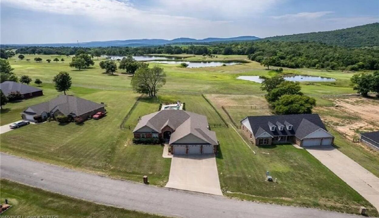 Photo of Outdoor in Summerfield