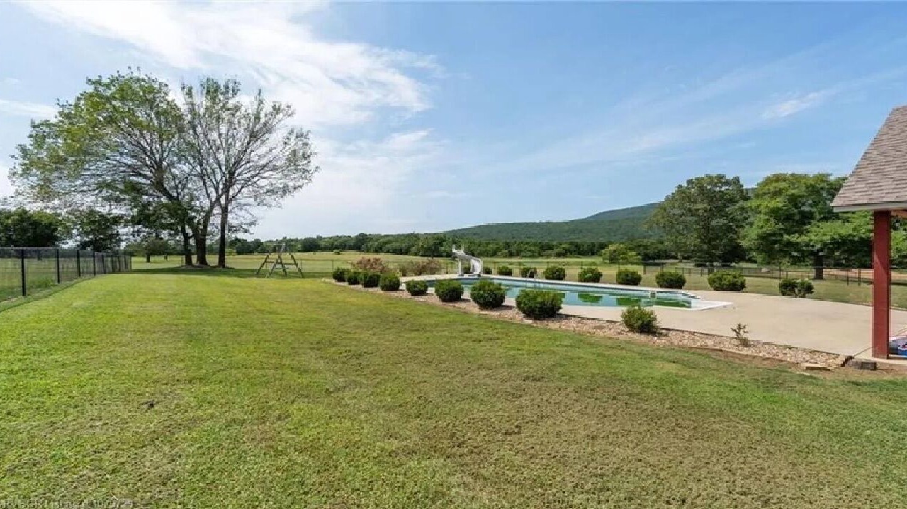 Photo of Outdoor in Summerfield