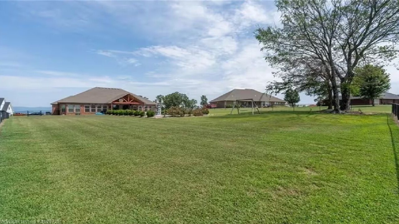 Photo of Outdoor in Summerfield