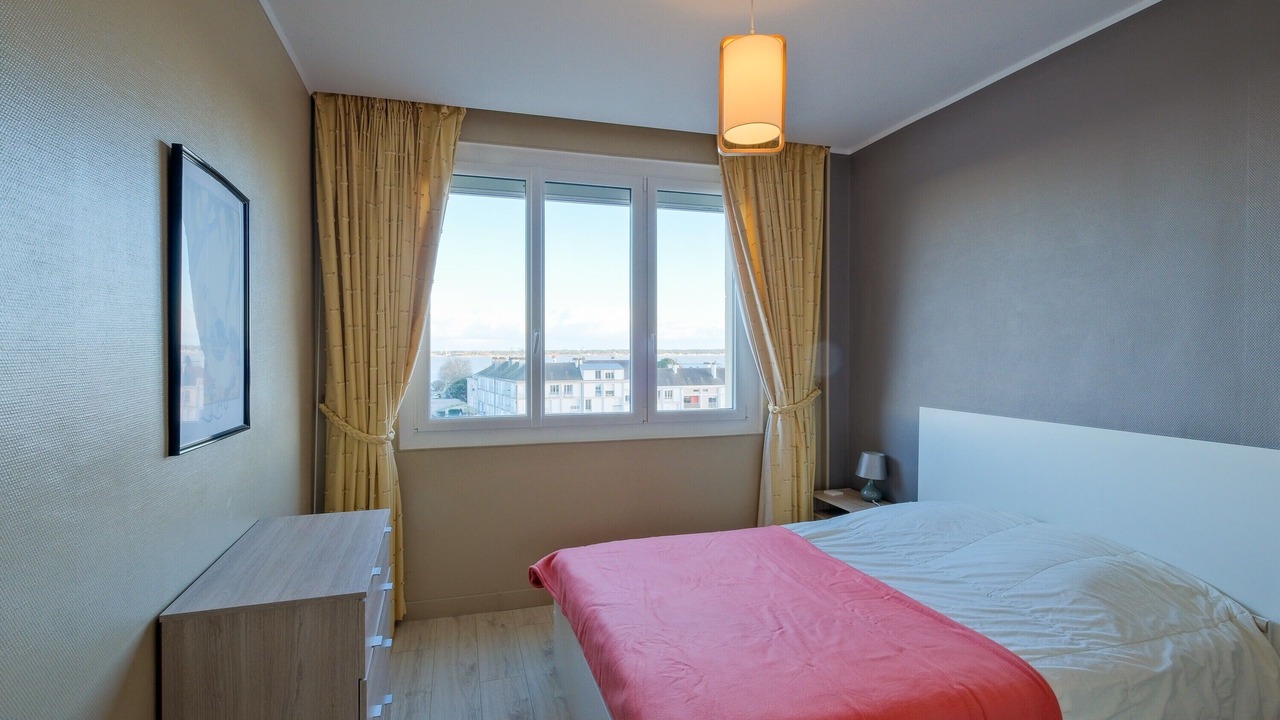 Photo of Bedroom in Saint-Nazaire