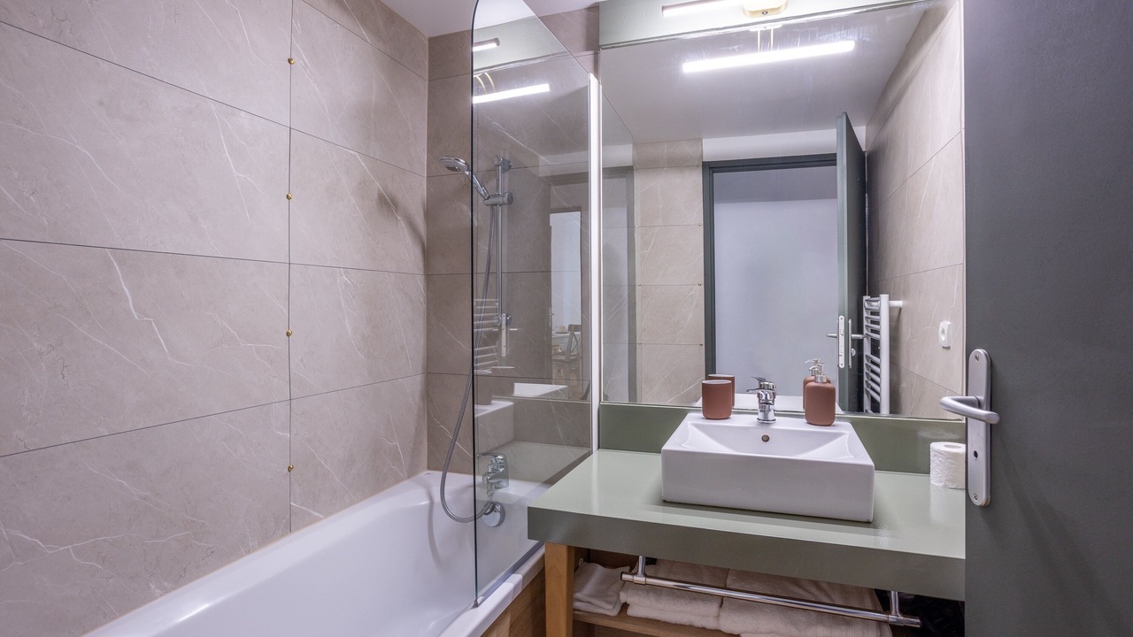 Photo of Bathroom in Eppe-Sauvage