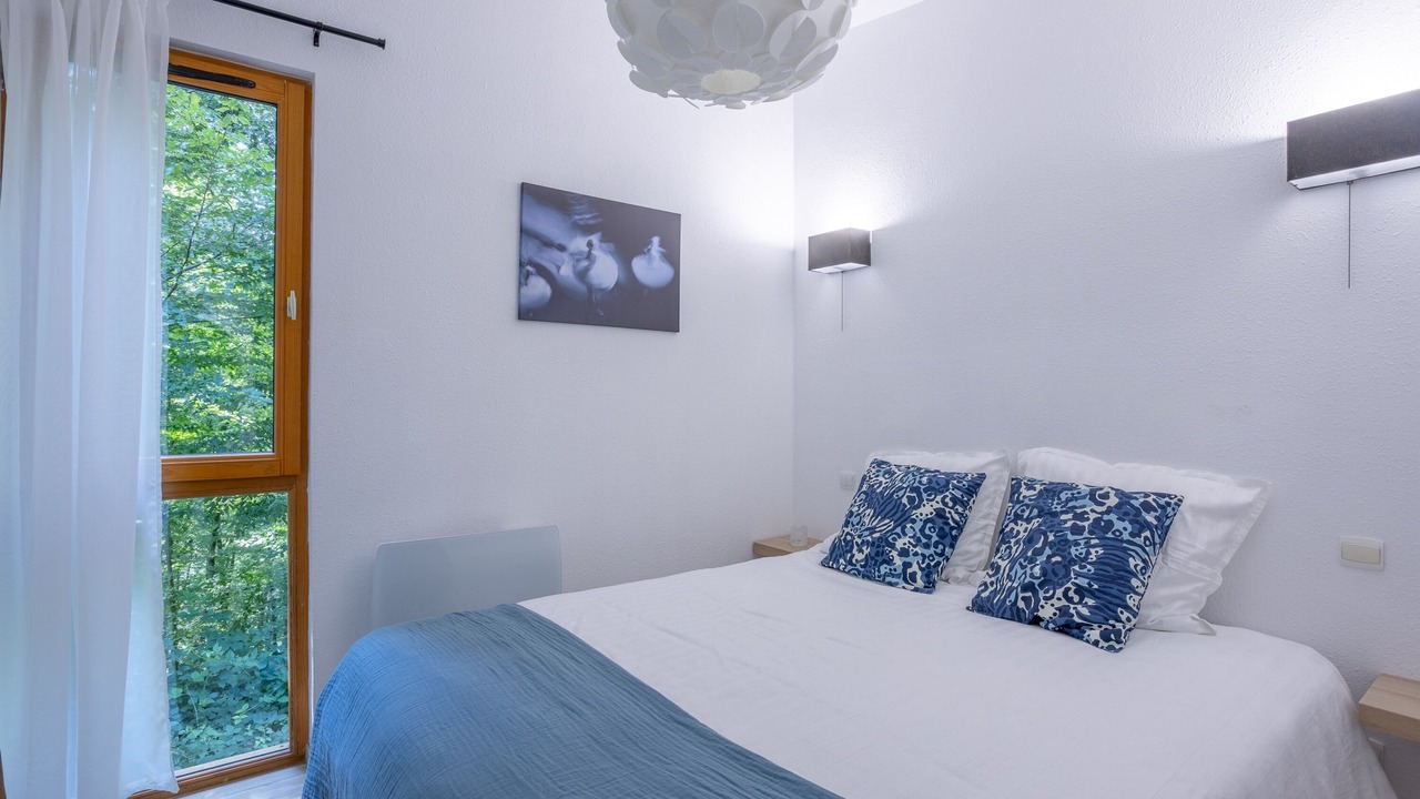 Photo of Bedroom in Eppe-Sauvage