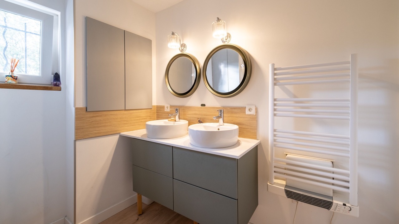Photo of Bathroom in Labege