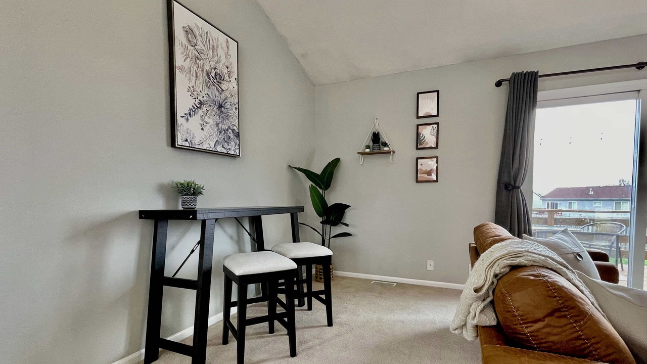 Photo of Livingroom in Omaha