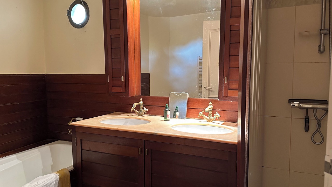 Photo of Bathroom in Saint-Marc-sur-Mer