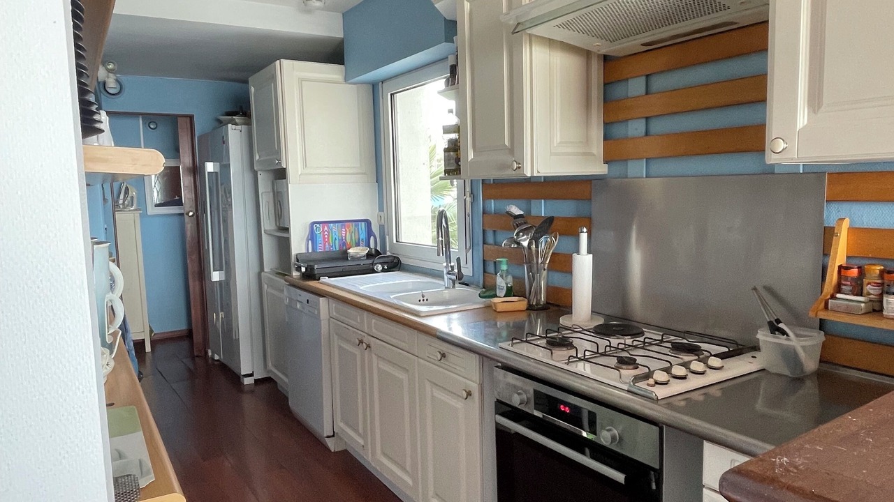 Photo of Kitchen in Saint-Marc-sur-Mer