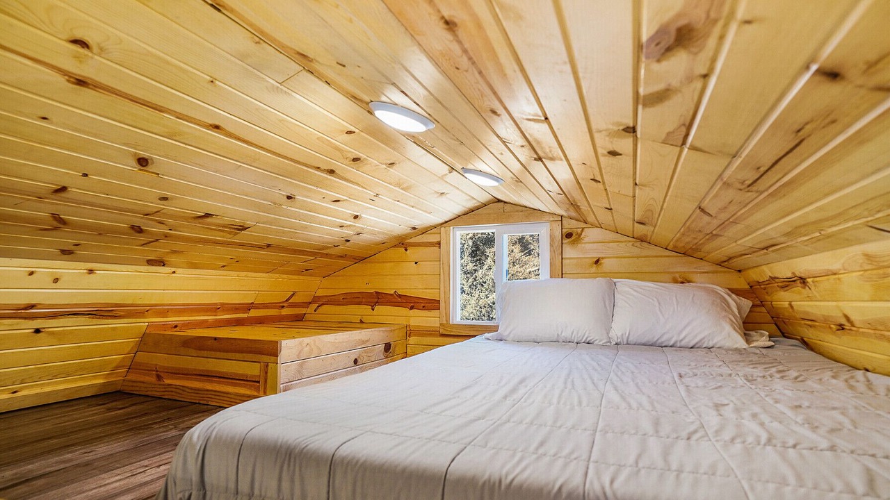 Photo of Bedroom in Ashland