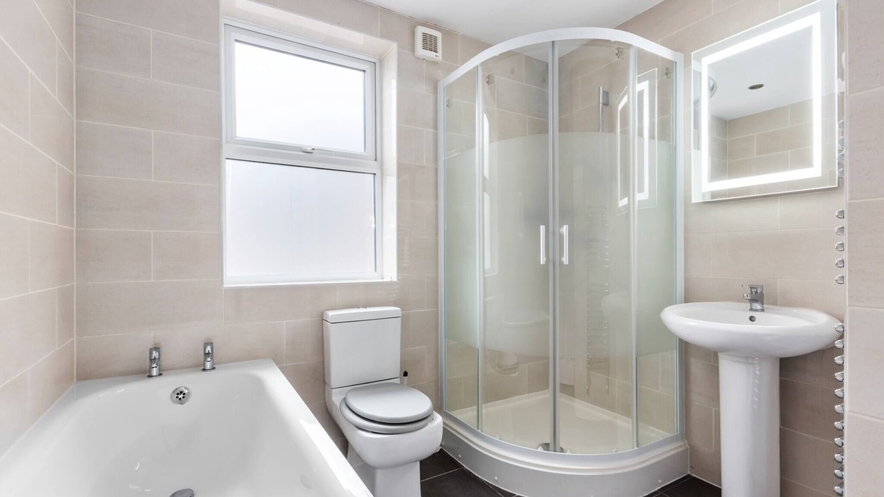 Photo of Bathroom in Croham