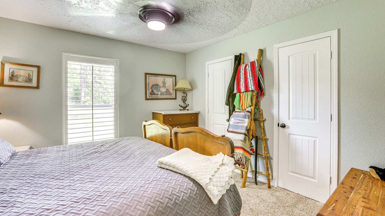 Photo of Bedroom in Humble