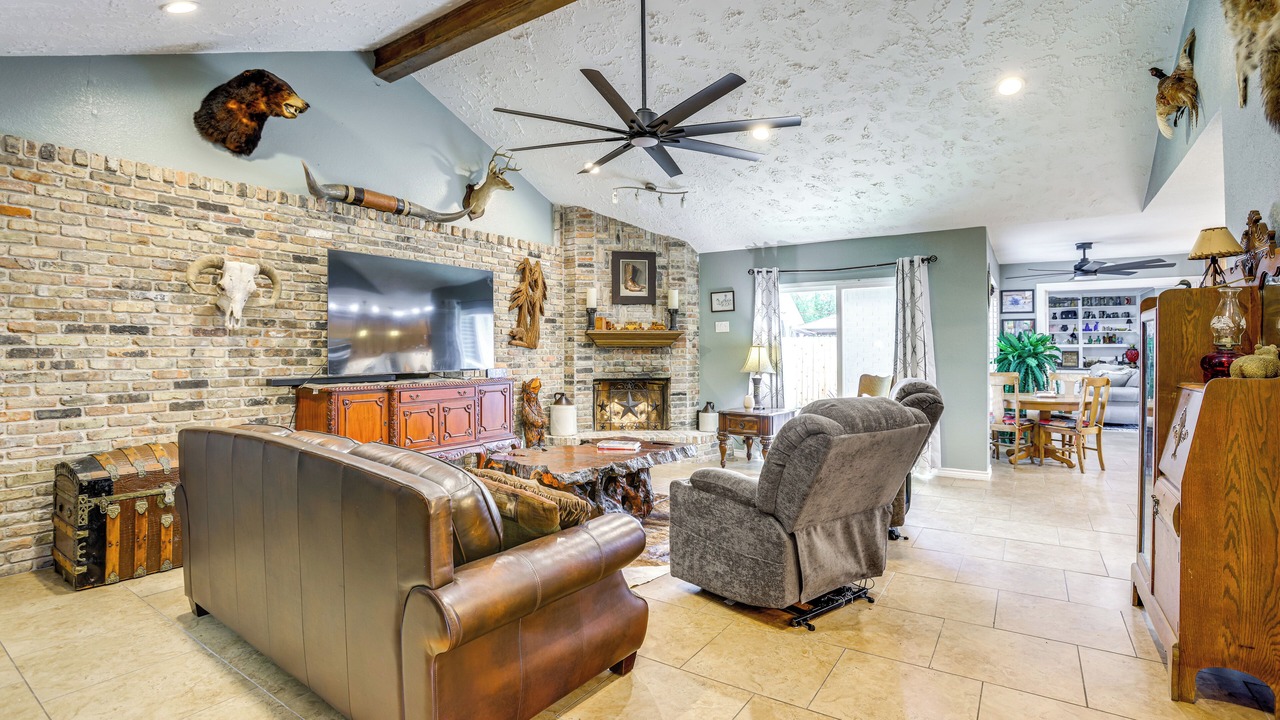 Photo of Bedroom in Humble