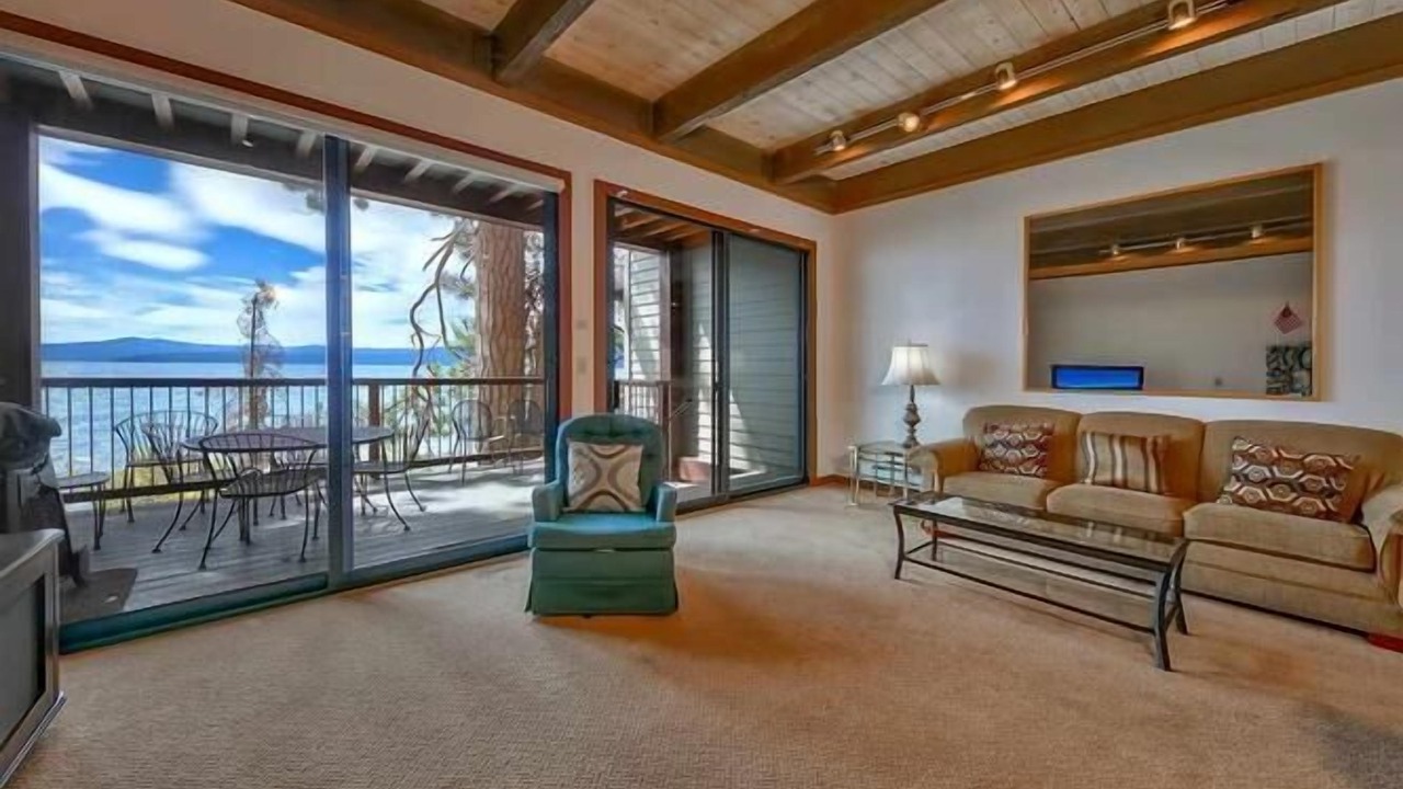 Photo of Livingroom in Brockway