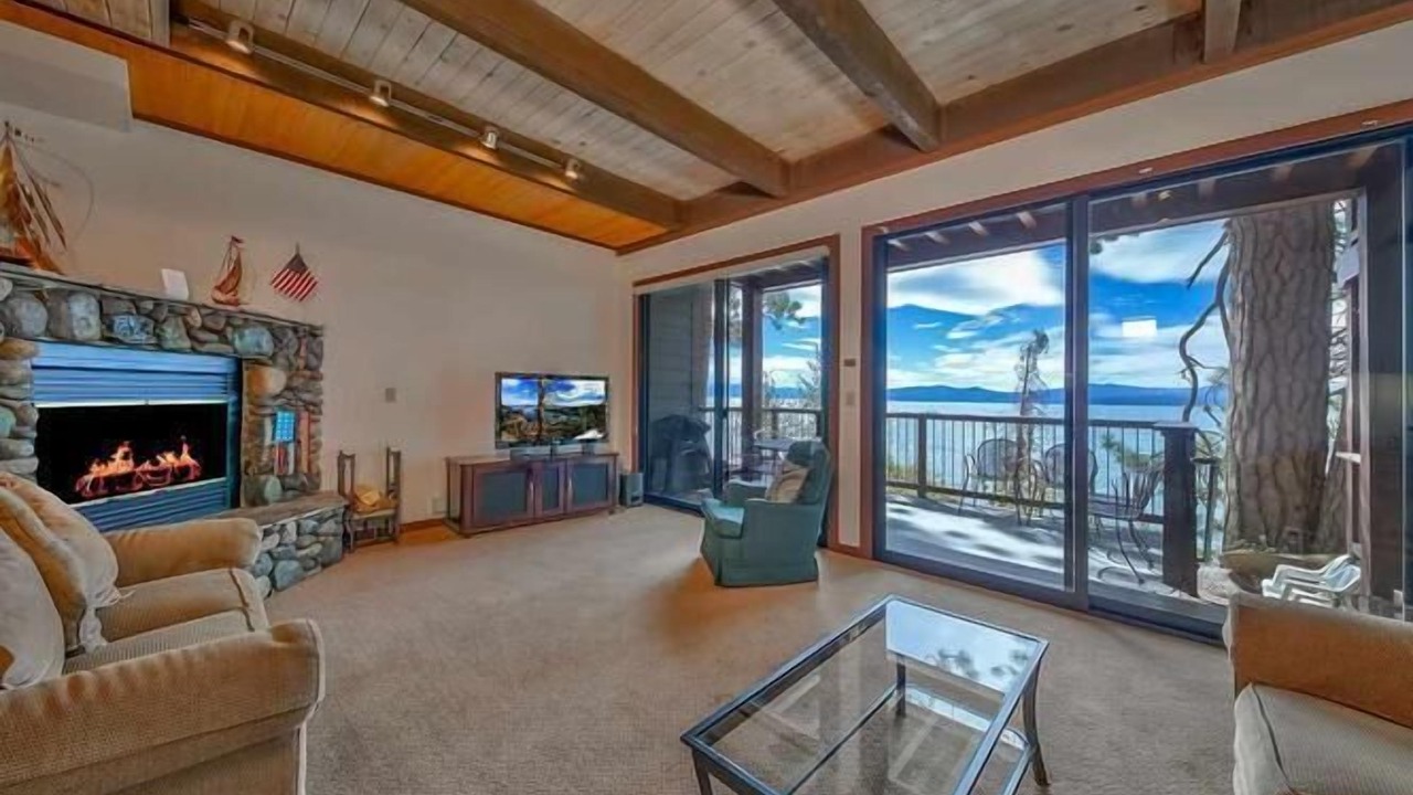 Photo of Livingroom in Brockway