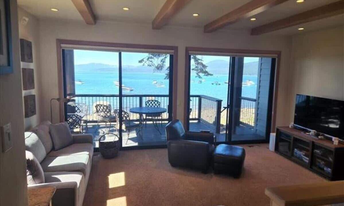 Photo of Livingroom in Brockway