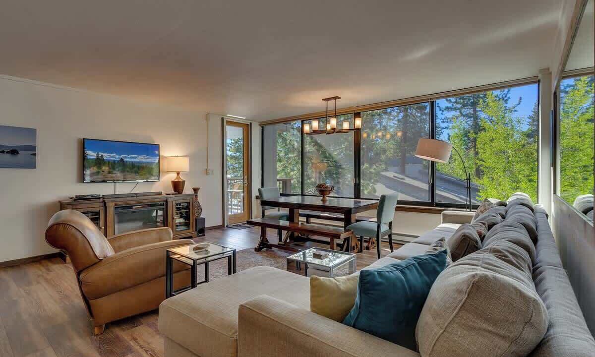Photo of Livingroom in Brockway