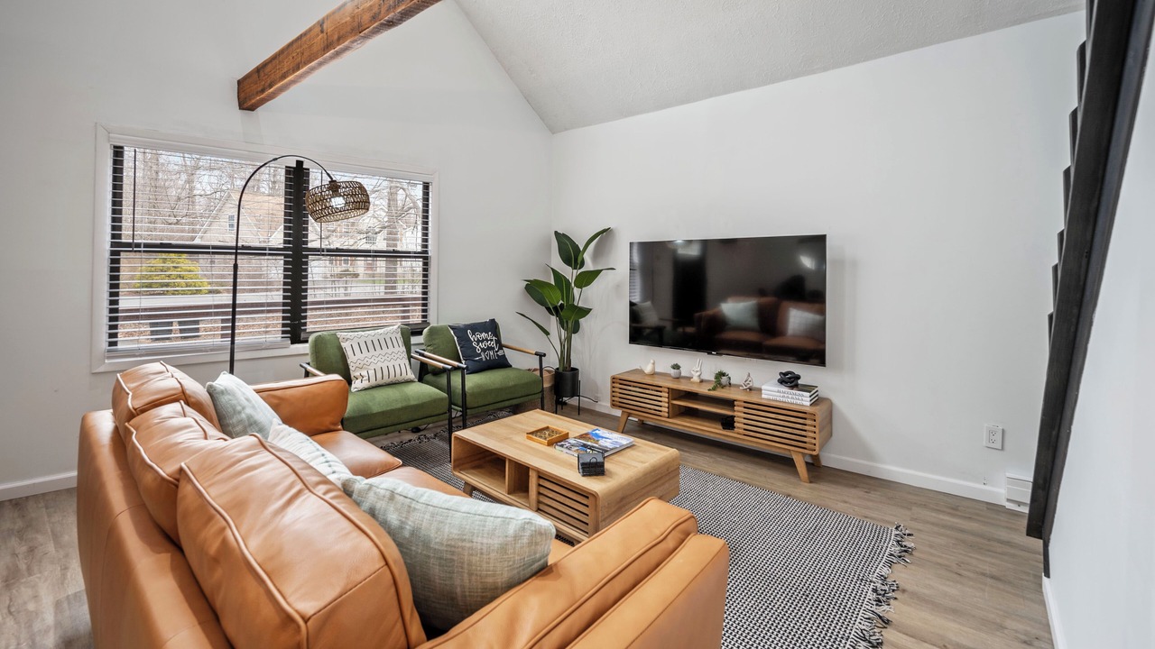 Photo of Livingroom in Tobyhanna