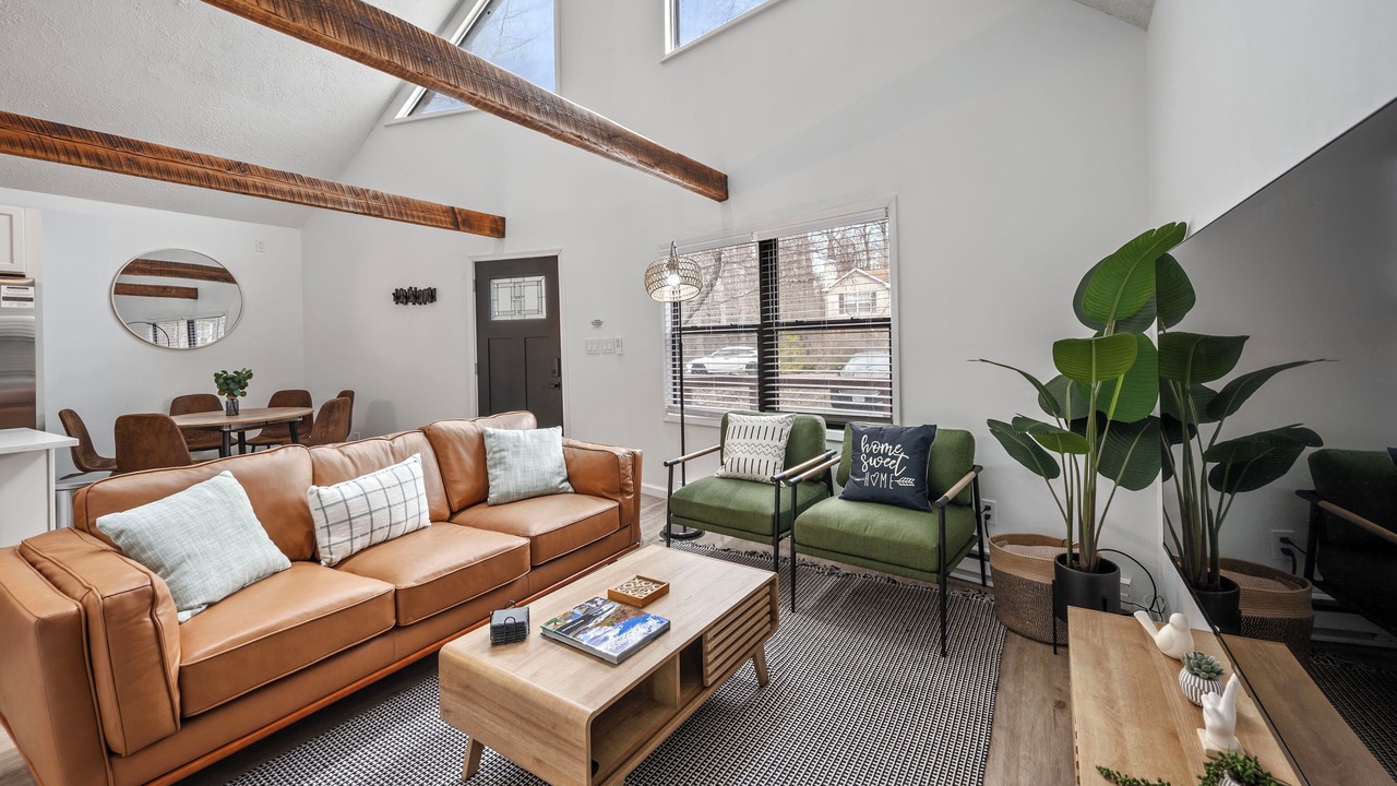 Photo of Livingroom in Tobyhanna