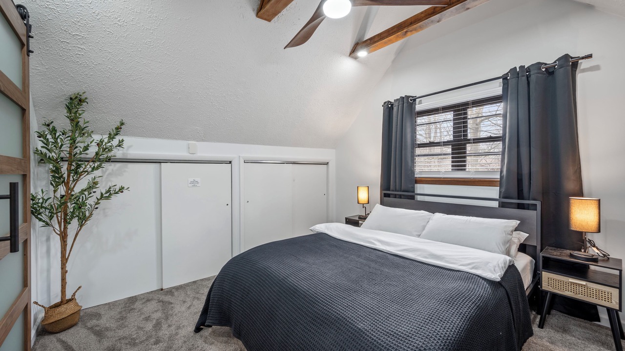 Photo of Bedroom in Tobyhanna