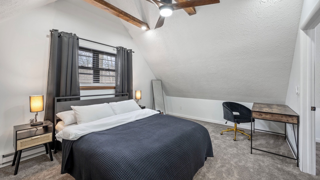 Photo of Bedroom in Tobyhanna