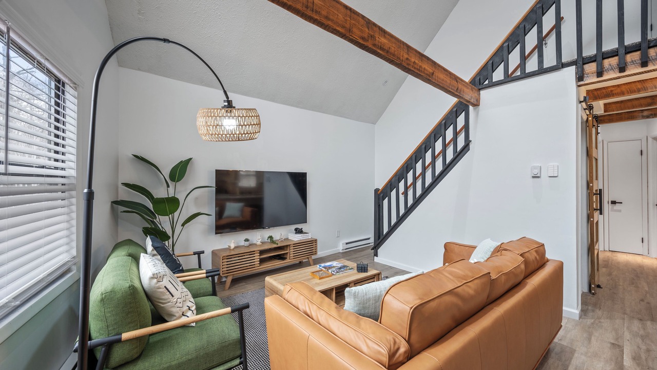 Photo of Livingroom in Tobyhanna