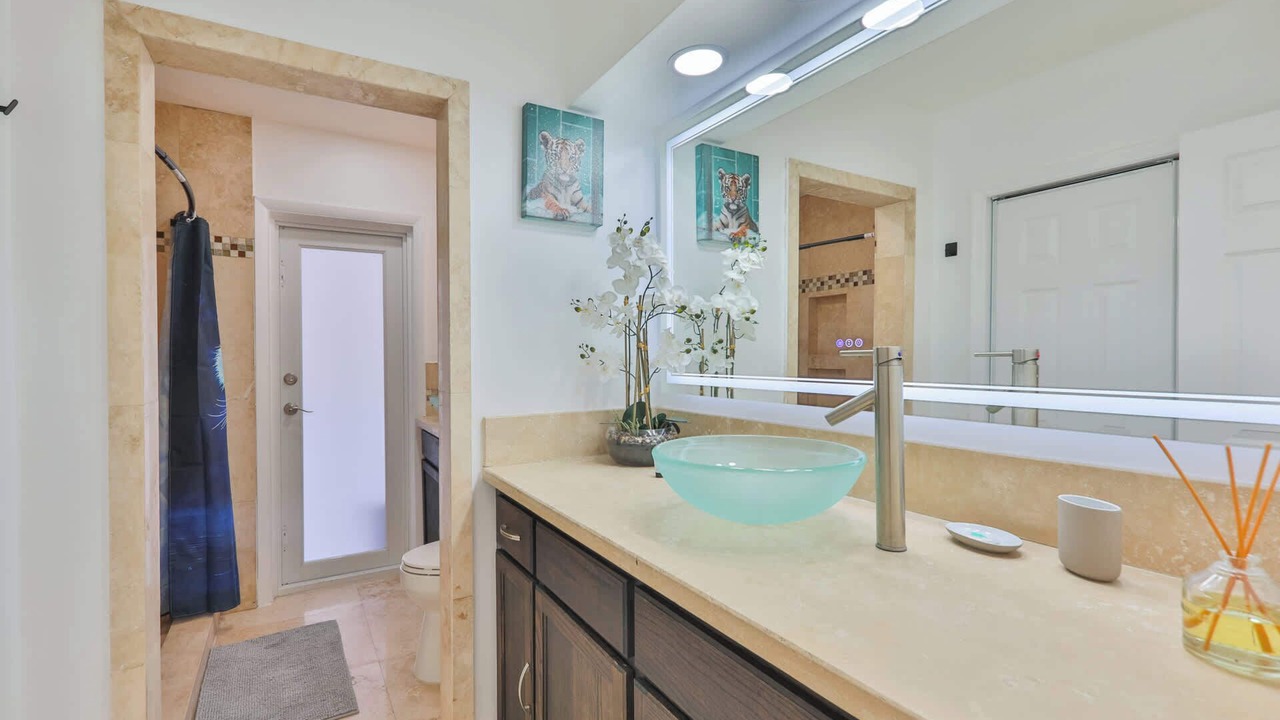 Photo of Bathroom in Hollywood Hills