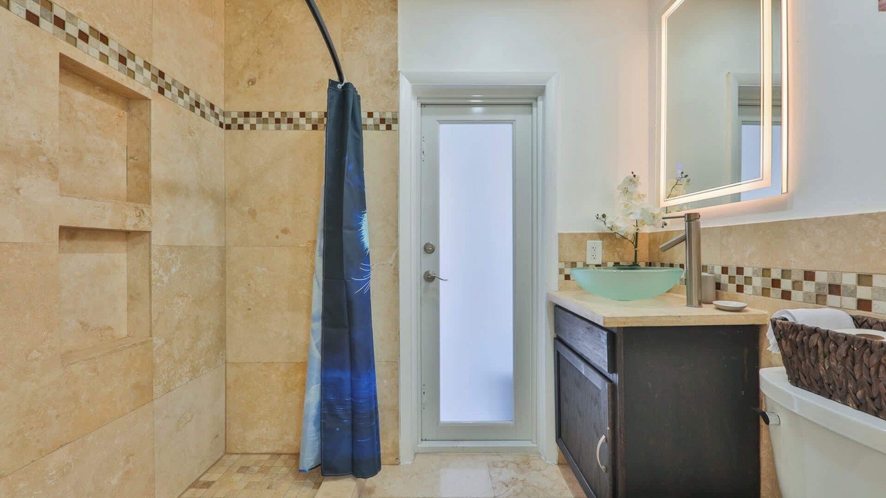Photo of Bathroom in Hollywood Hills