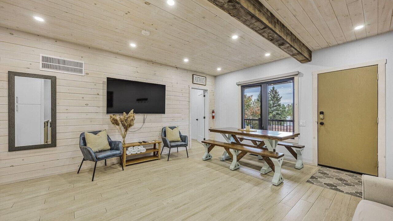 Photo of Livingroom in Penetanguishene