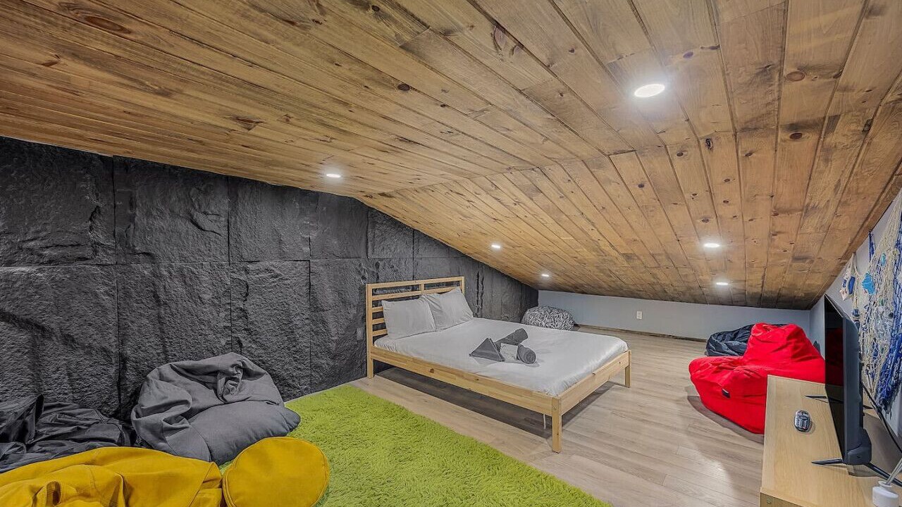 Photo of Bedroom in Penetanguishene
