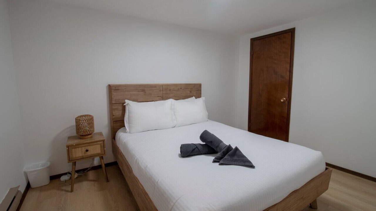 Photo of Bedroom in Victoria Harbour