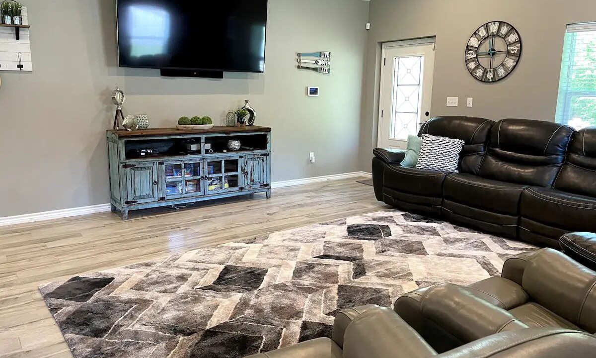 Photo of Livingroom in Zavalla