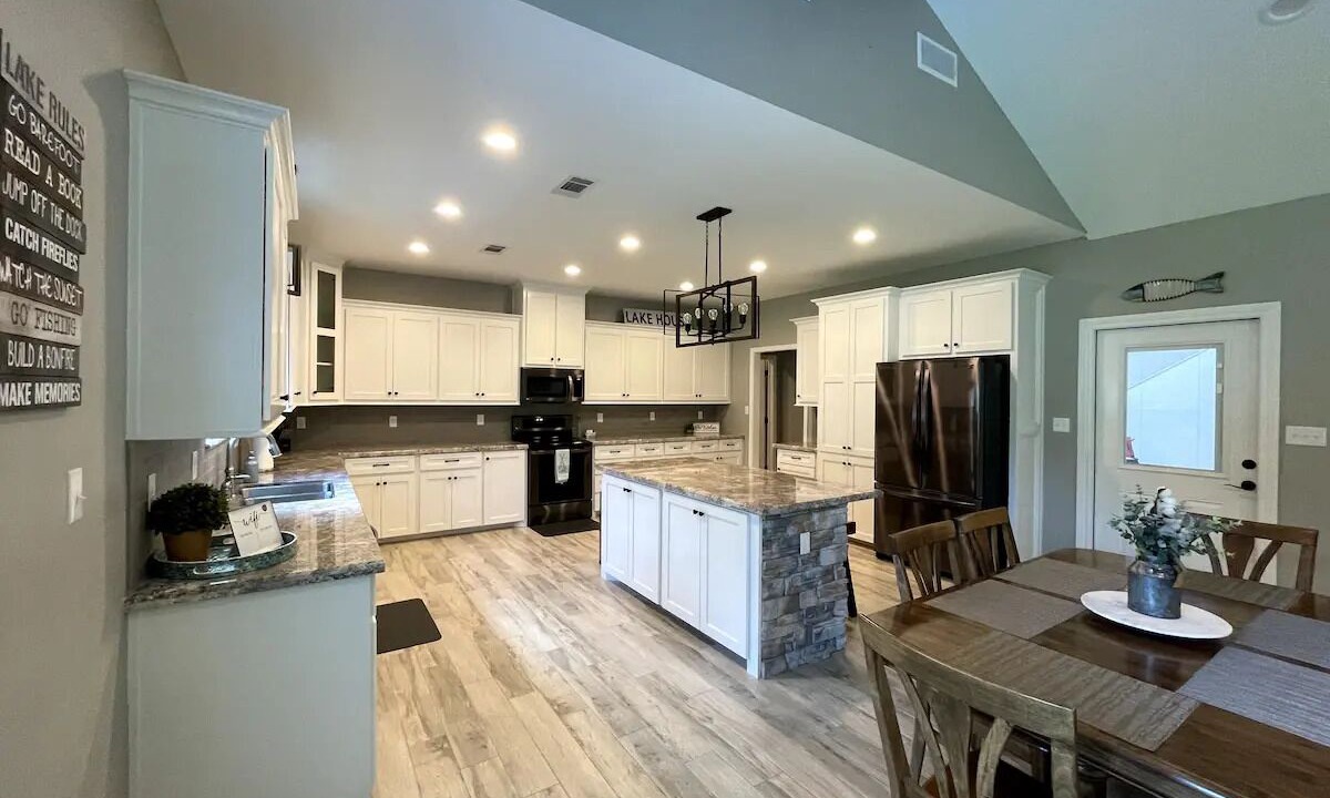 Photo of Kitchen in Zavalla