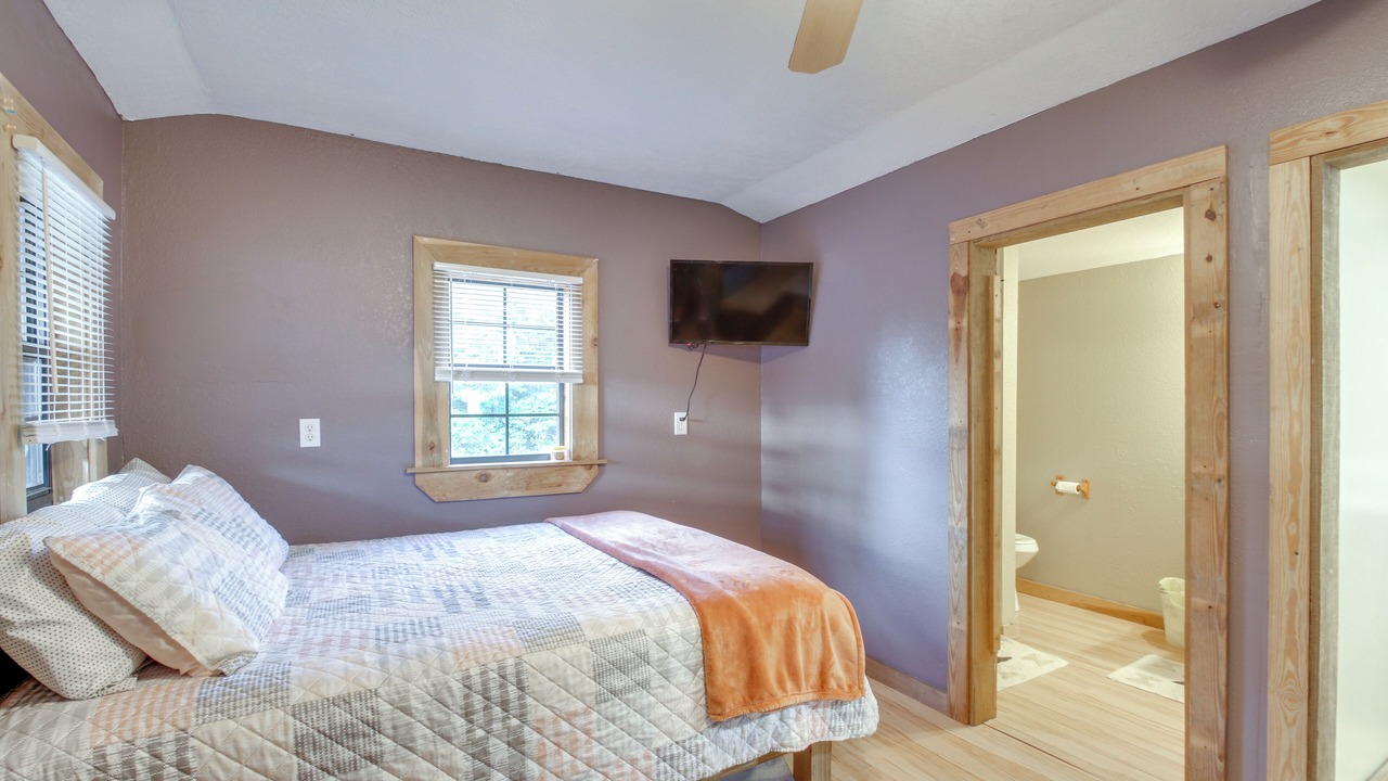 Photo of Bedroom in Santa Rosa County