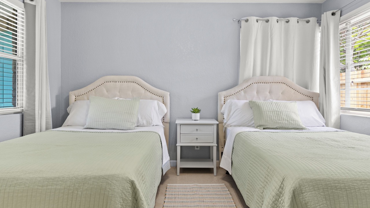 Photo of Bedroom in Parrot Cove
